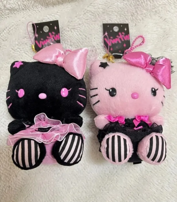 Hello Kitty Plush Strap Set Vivitix