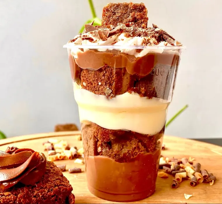Cake on cup - Brownie + Choco