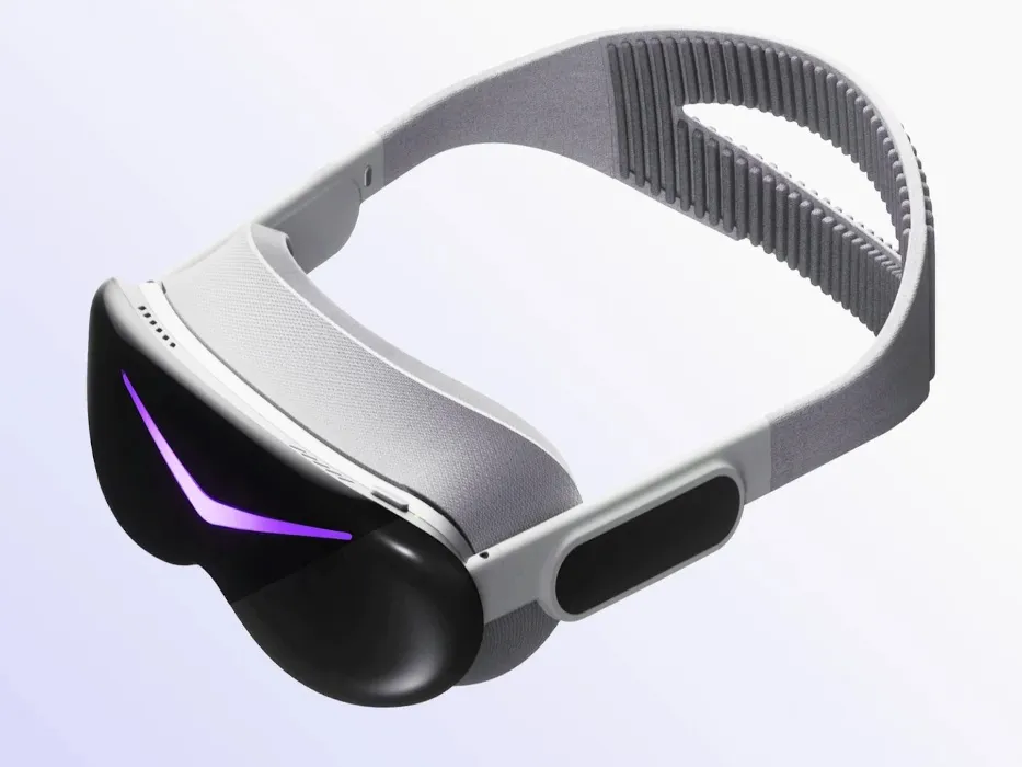 Main VR headset 
