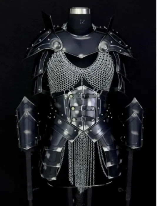 Black armor + chain mail