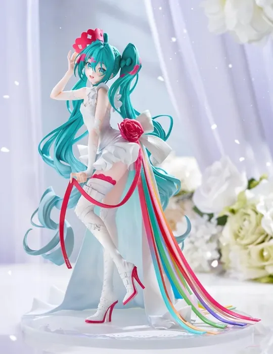 Racing Miku Anniversary Figure