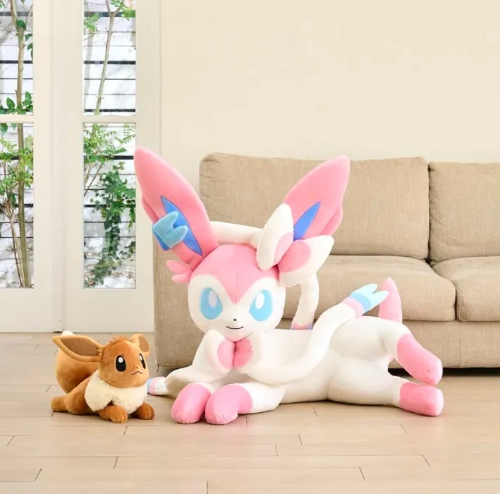 Lifesize Sylveon Plush