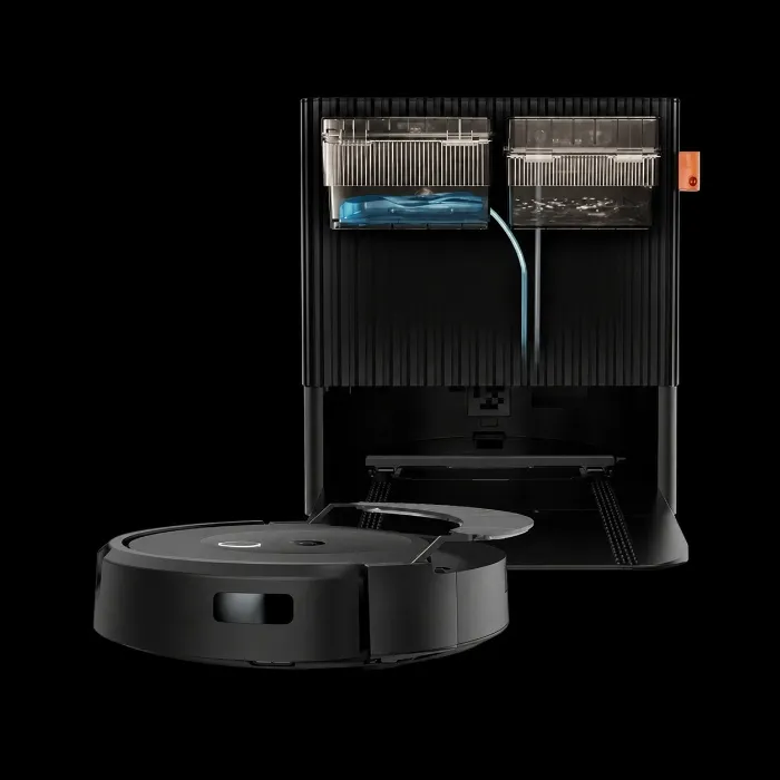 Roomba Combo® 10 Max robot + AutoWash™ dock