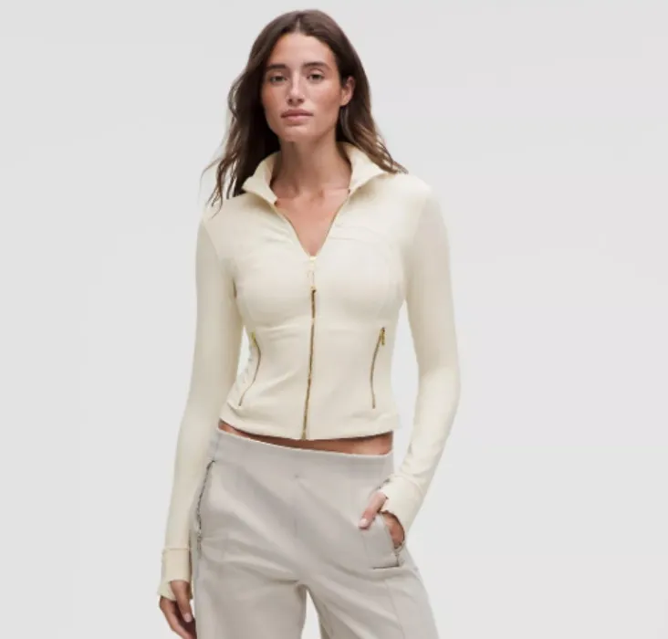 Define Cropped Jacket *Nulu - Light Ivory/Gold/Gold