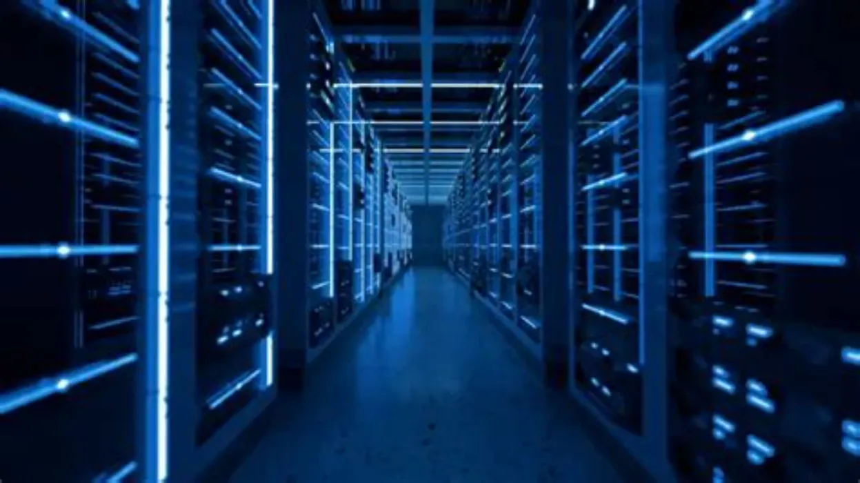 1 year of serverhosting