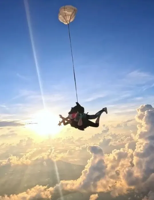 Solo Sky Diving License (Dream Goal)