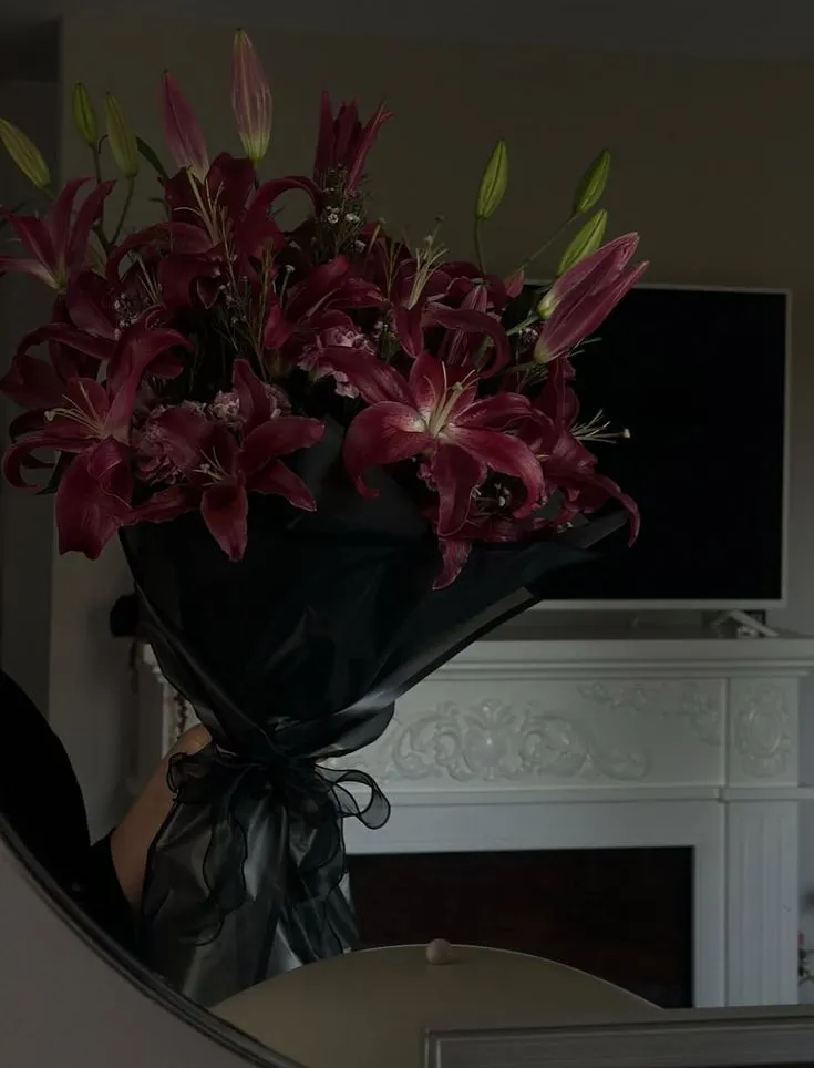 𑣲flowers