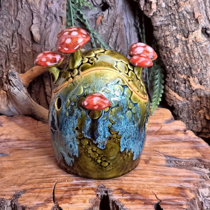 Handmade garlic pot