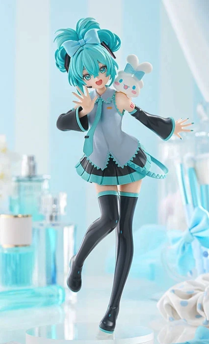 Cinnamoroll Hatsune Miku Figure