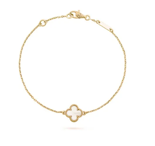 van cleef i guess.... chat made me do this