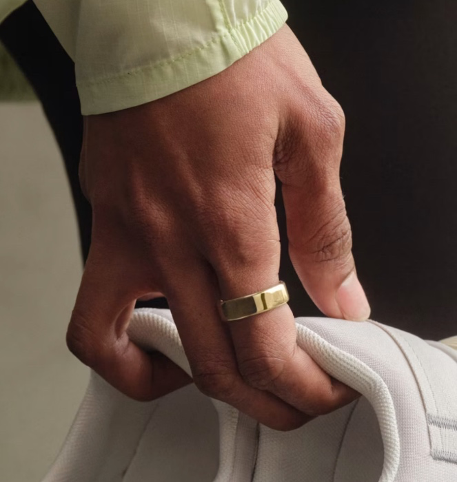 Oura Ring 5 & Charging Case
