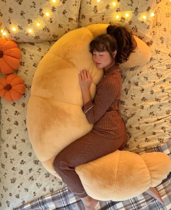 The MoonSpoon Pillow