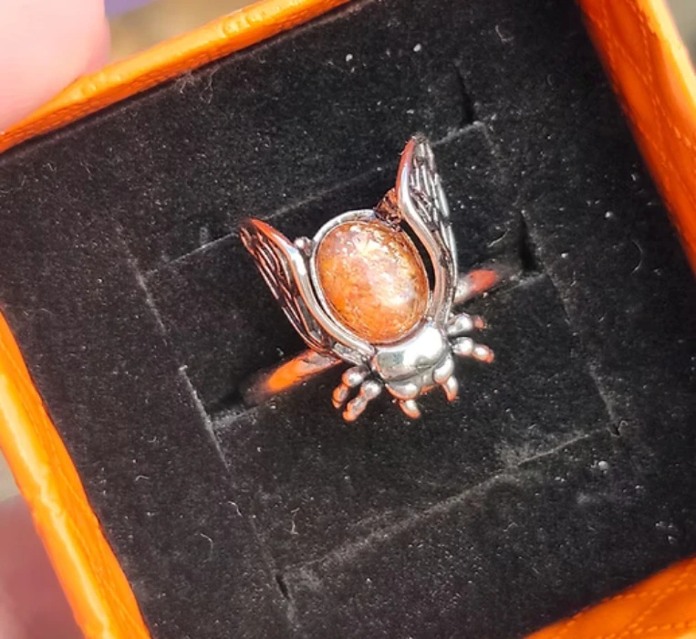 Sandstone Bee Ring