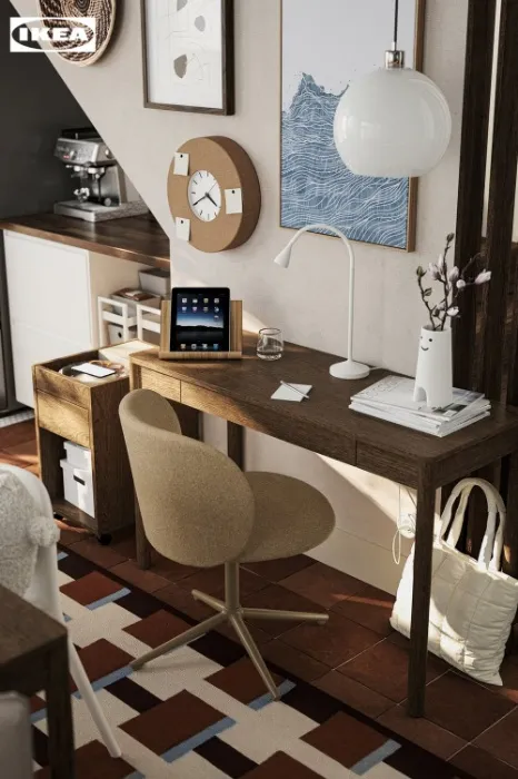 quiet chair: IKEA KRYLBO beige