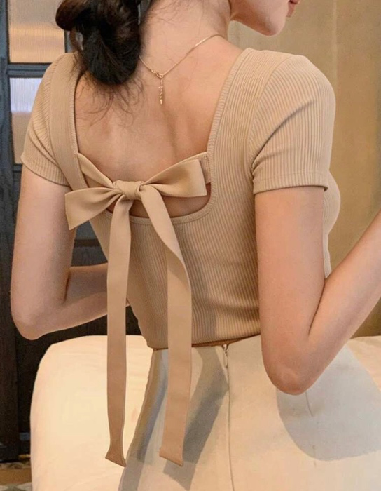 🎀 Backless Bow Crop Top - S