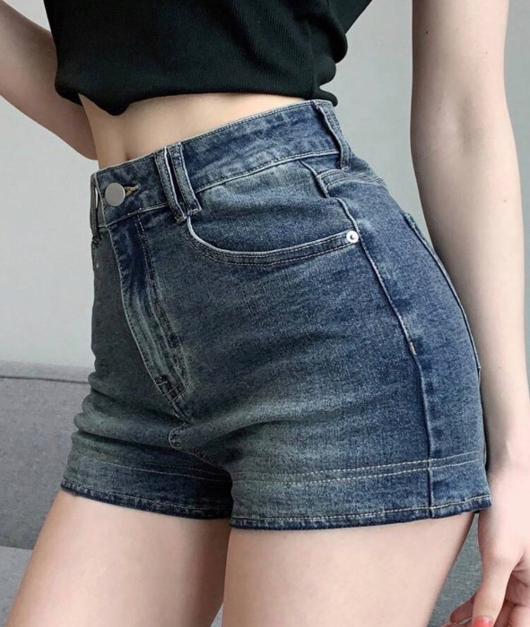 🫧 Fitted Denim Shorts Medium Wash - S