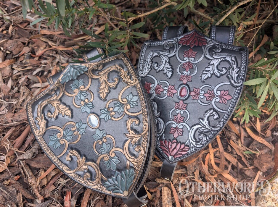 Leather Shield Belt Bag | LARP Cosplay | Fantasy Accessory | RPGgift DnD Gift | Dungeons & Dragons