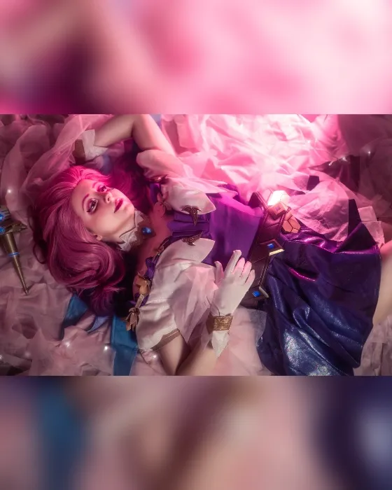 Help me afford a photoshoot for pretty cosplay pics!