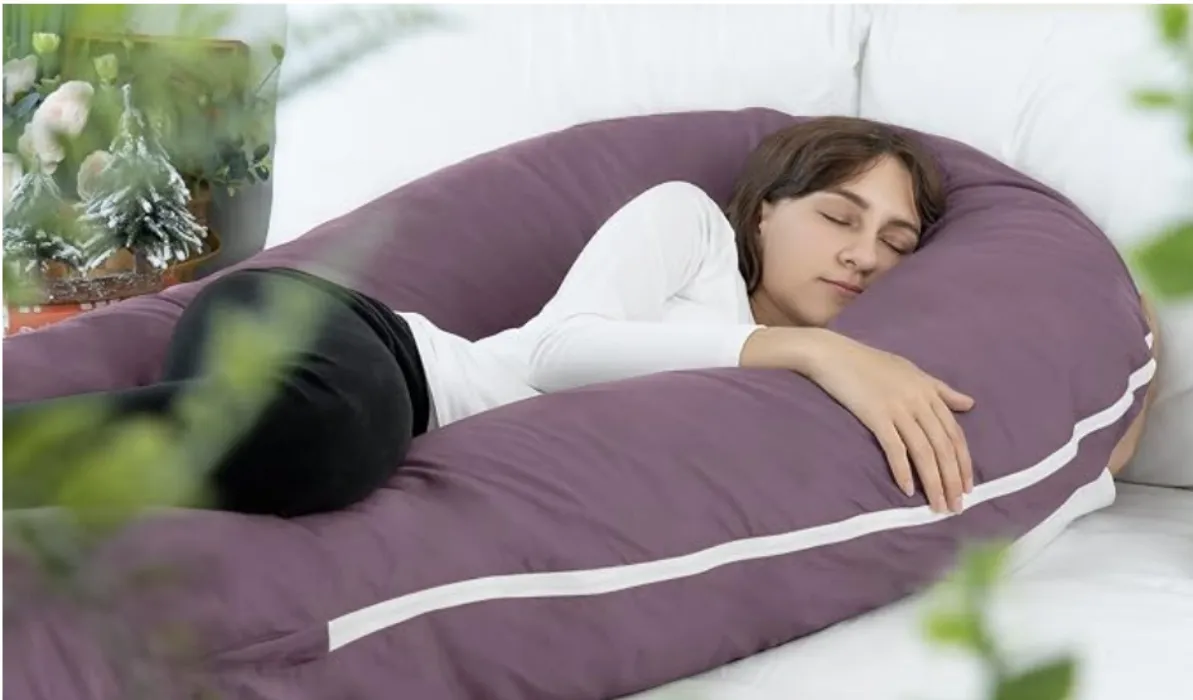 a comfy cozy pillow that will compress me :) 
