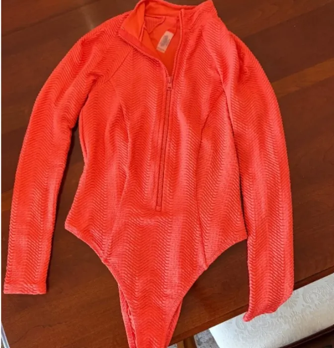 ORANGE DIVE SUIT