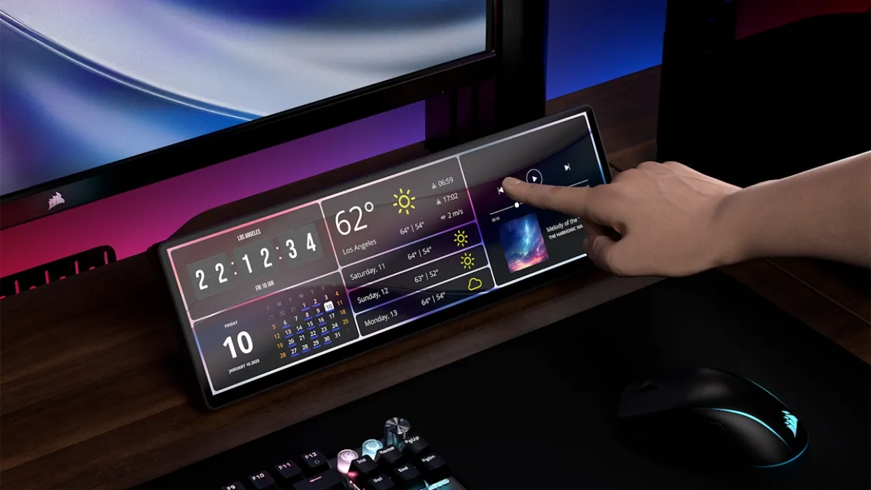 CORSAIR XENEON EDGE 14.5" LCD Touchscreen