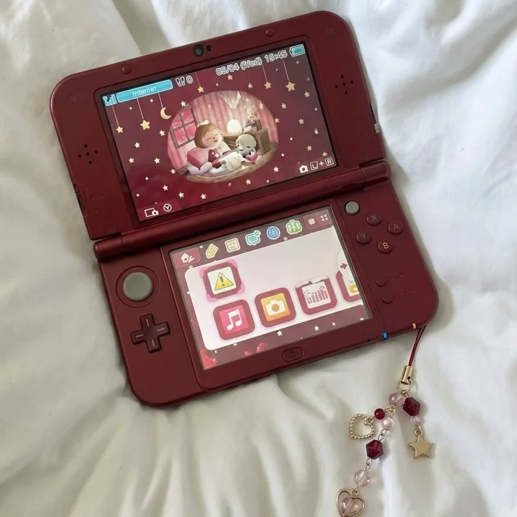 Nintendo 3DS XL - Red