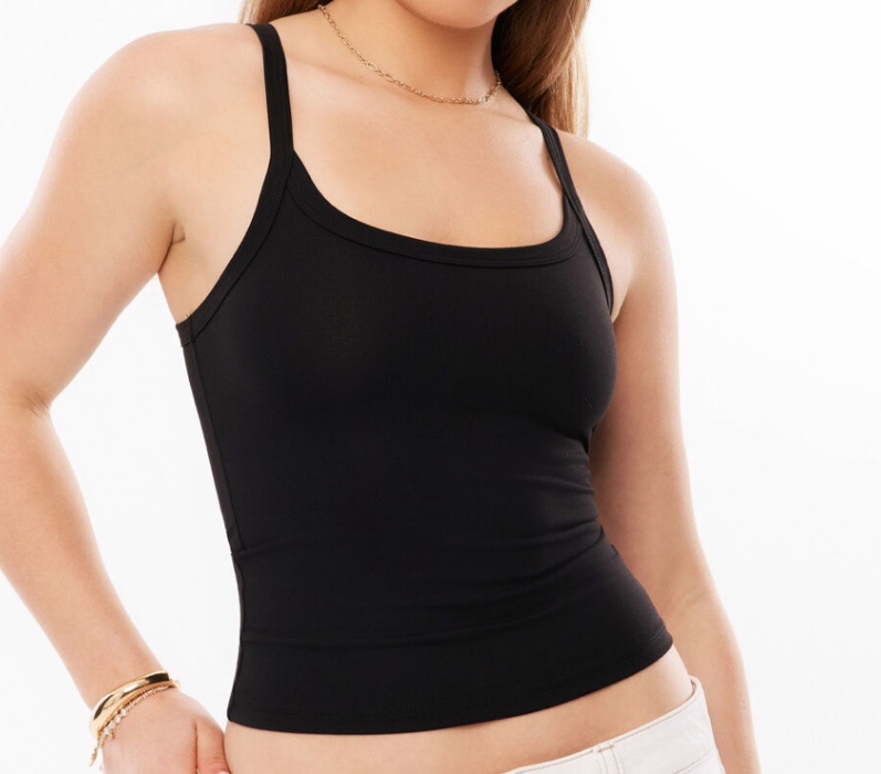 Super scoop riri top black