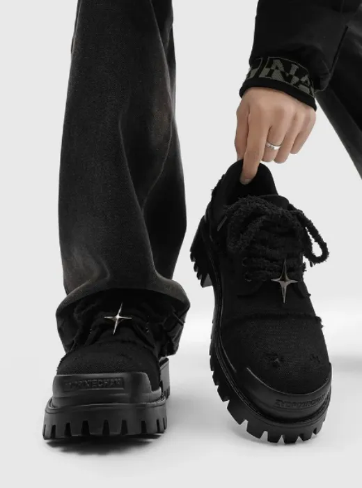 Four Pointed Star Derby Shoes