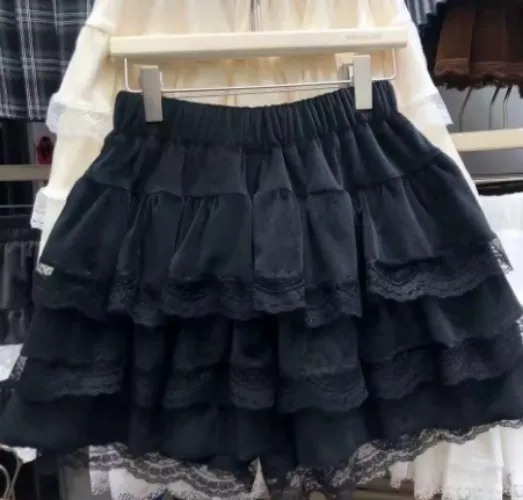 Falda a cuadros negra