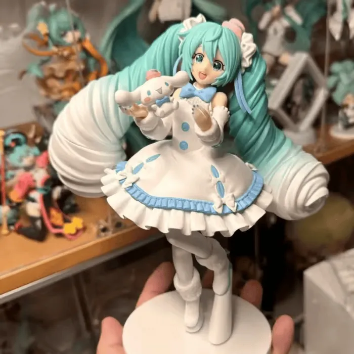 Figura Hatsune Miku Cinnamoroll