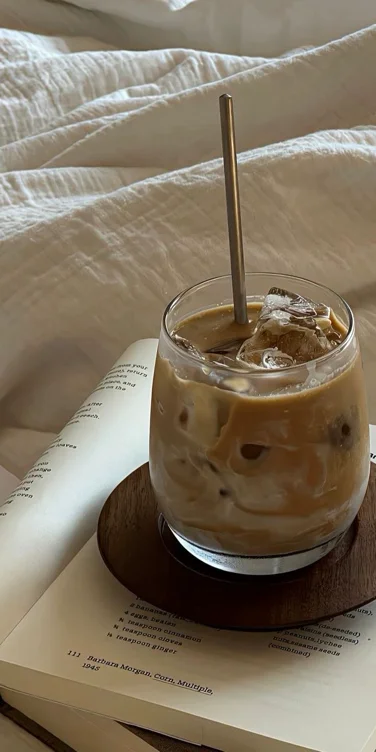 iced coffee 🖤