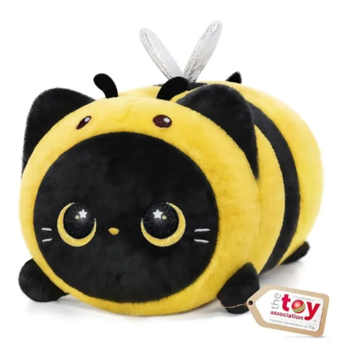 Pluszaczek kotka w pszczółce
