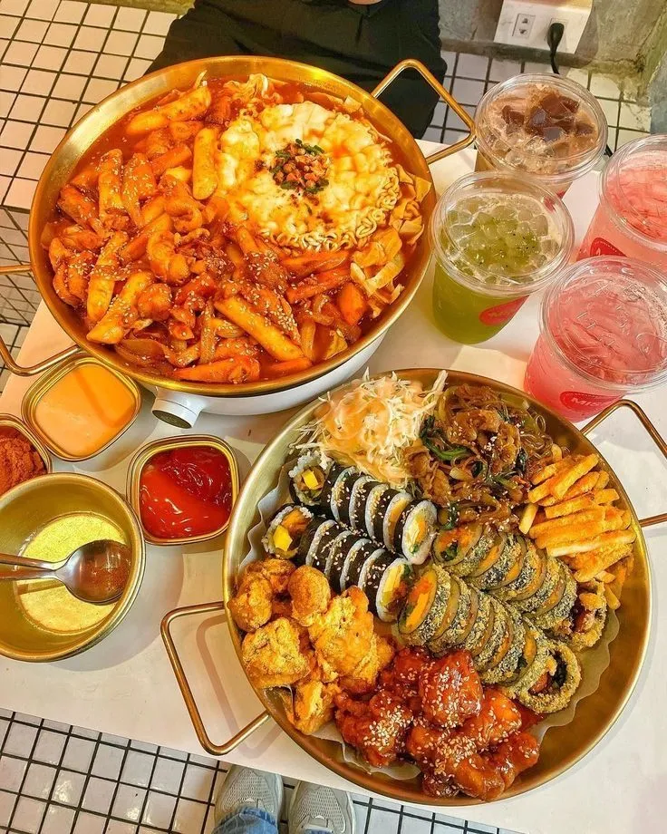 Te invito a tu restaurante favorito 🍜