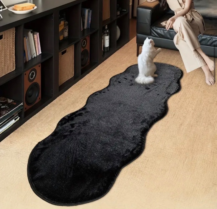  Wavy cosy black carpet 160*50