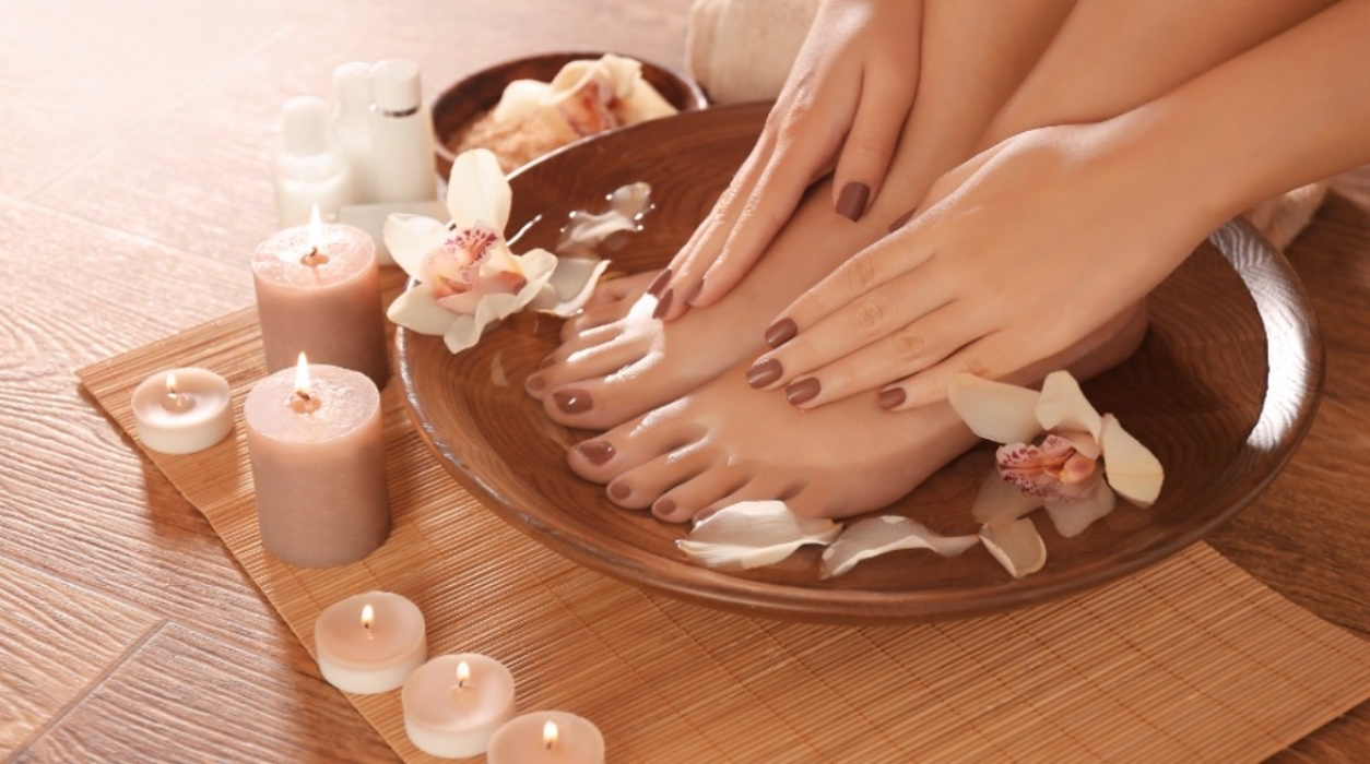 Peach Pedicure Day