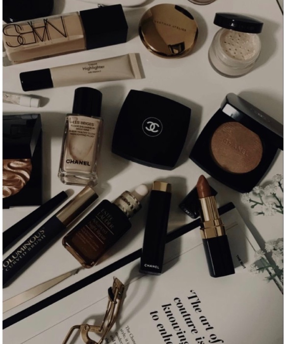 makeup 