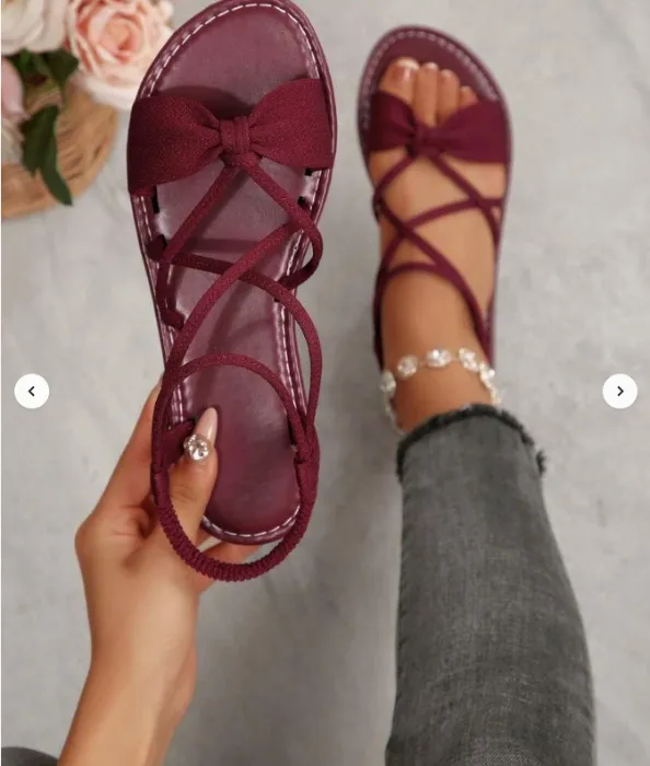 Sandalias tono tinto