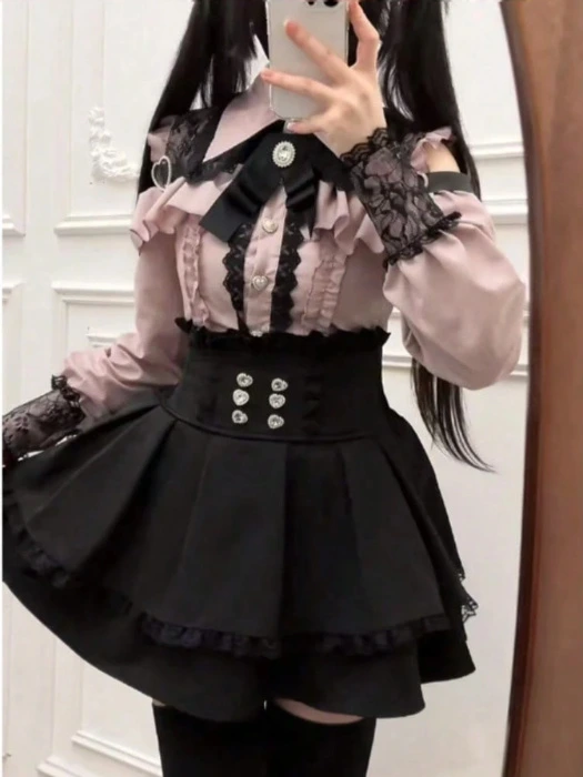 Conjunto Kawaii Estilo Jirai Kei Camisa Rosa con Encaje Falda Corta Ajustada, Blusa Hombro Descubierto Lazos Negros, Outfit Lolita Japonés Moda Goth Dulce para Mujer, Prenda de Fiesta, Salid