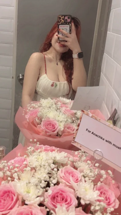 Surprised Roses 🌹🌸💐