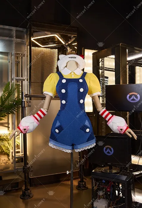 Juno Hello Kitty Skin Cosplay
