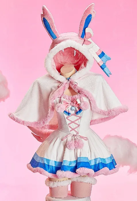 Holiday Sylveon