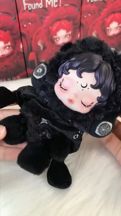 SKULLPANDA You Found Me! Series - Darkness