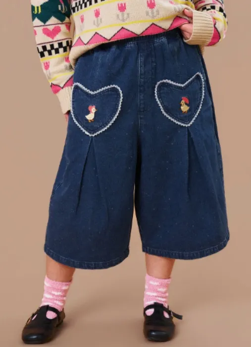 Kina & Tam - The Dear Duck Jorts