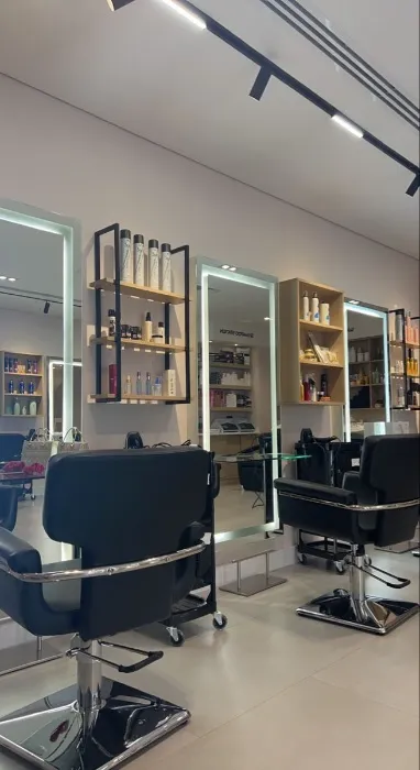 Hairdresser's day🤎