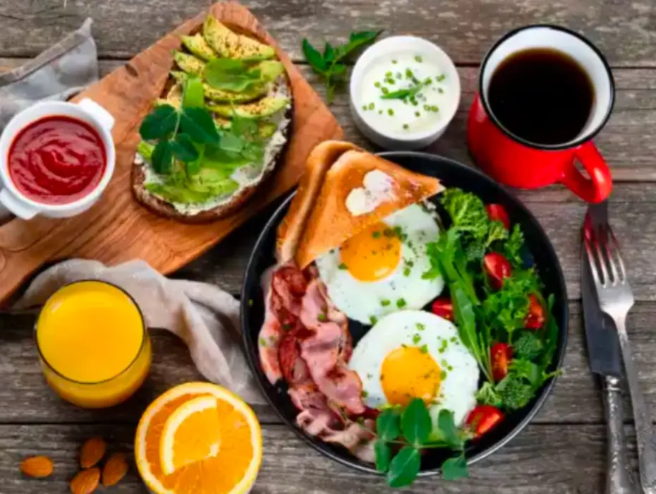 Coffee and breakfast 