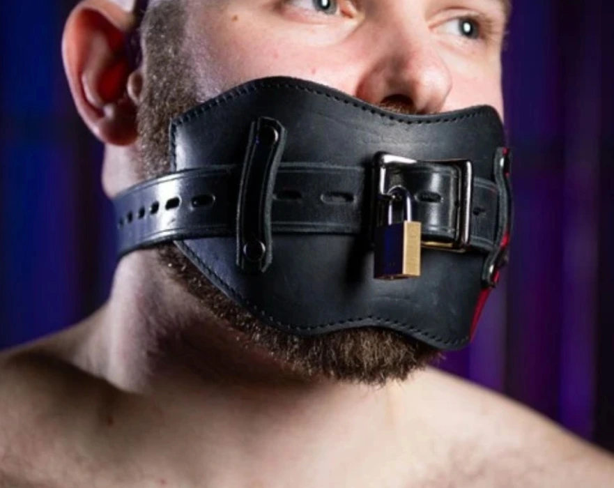 Locking Front Buckle Gag