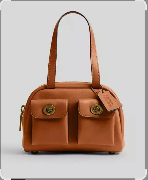 Twin Turnlock Coach bag 👜