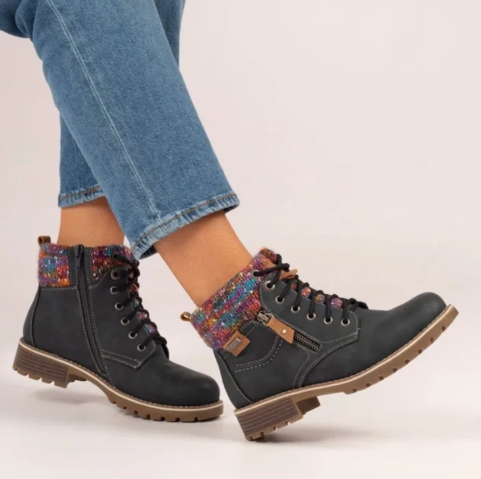 Lunar boots