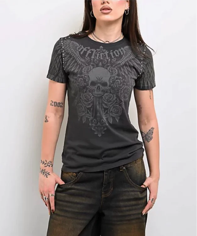 affliction shirt💗🐾