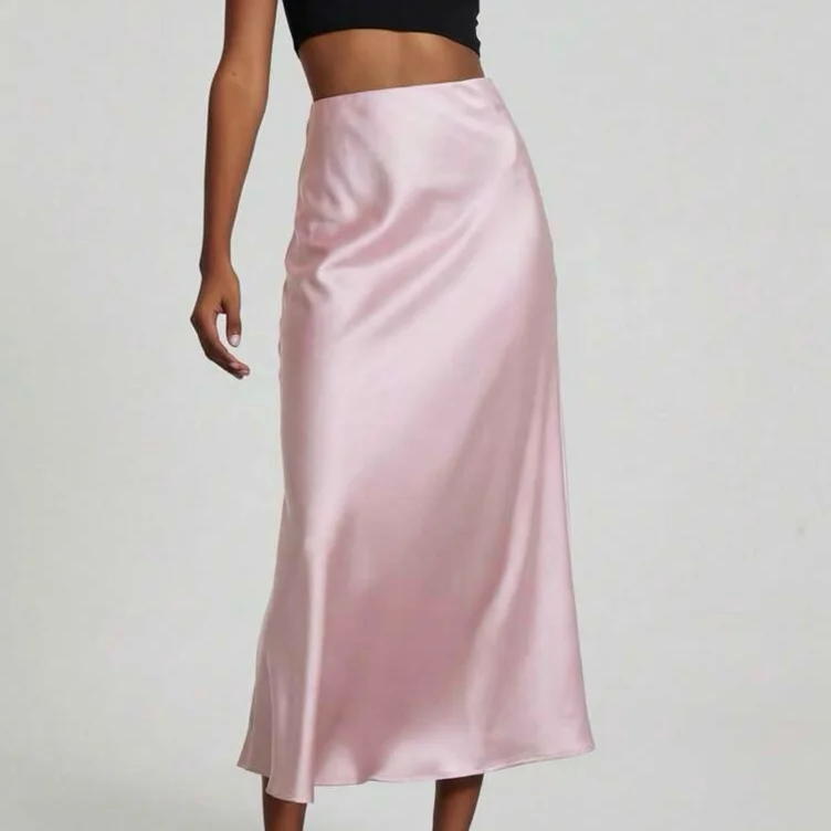 pink satin skirt .ᐟ.ᐟ